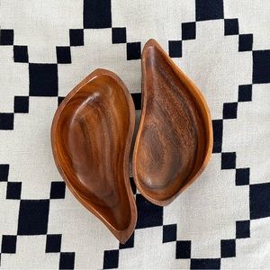 Monkey Pod serving bowls